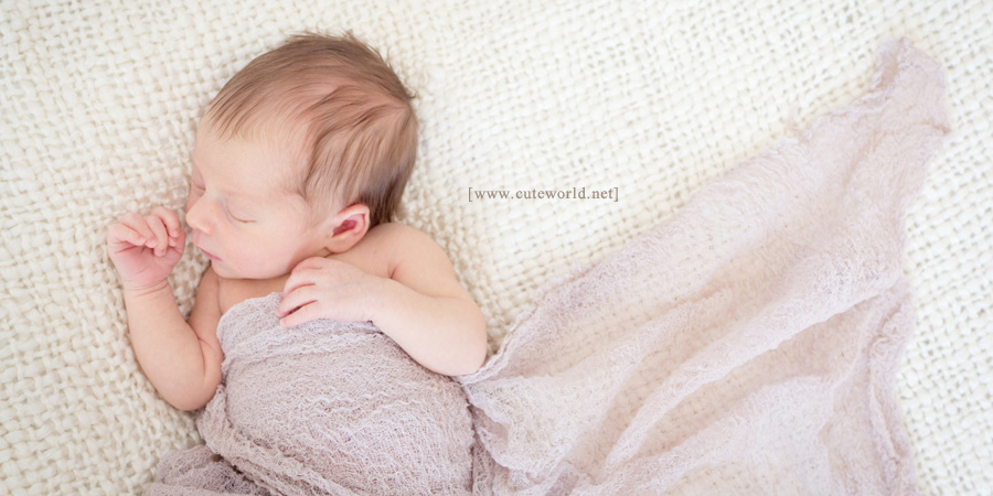 photographie nouveau-né bébé à domicile