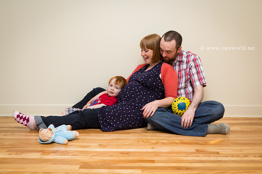 Séance photo maternité en famille à domicile
