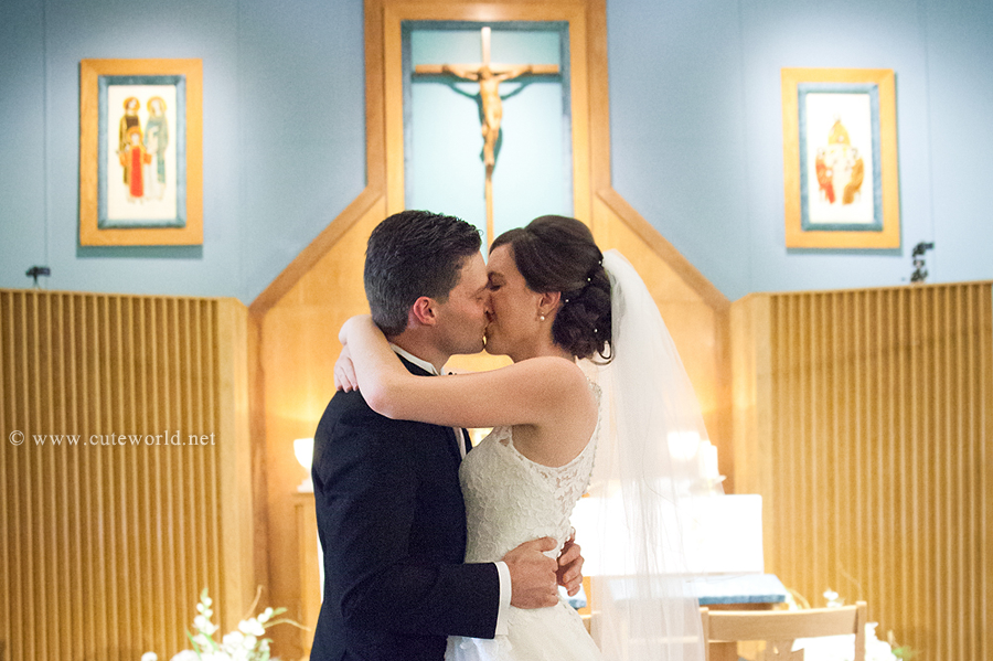 photographe mariage baiser égrlise