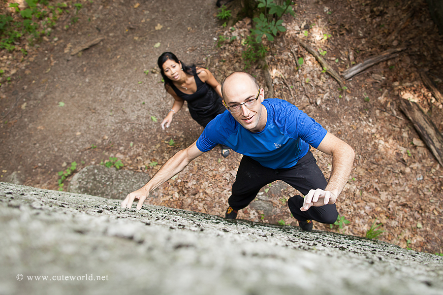 photo-couple-forest-escalade